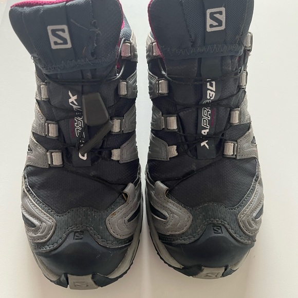 Salomon womens XA Pro 3D with GoreTex - size 6 or 37.5 - Picture 2 of 4